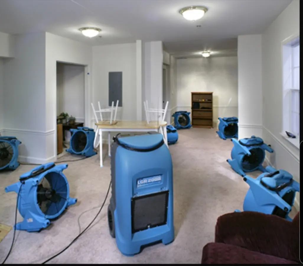 Air movers and dehumidifier setup for Water Damage Restoration in Rancho Mission Viejo